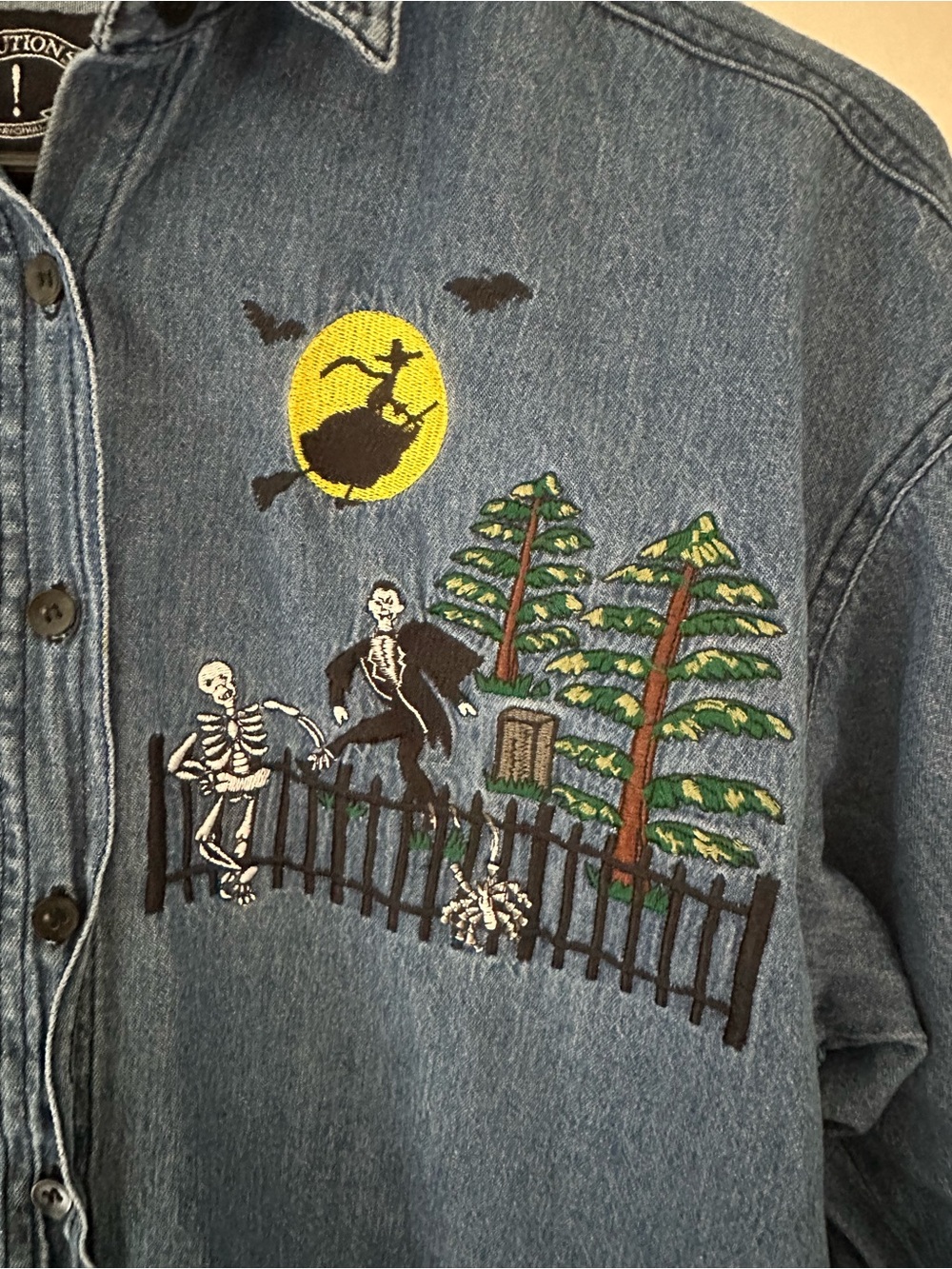 Denim Halloween Embroidered Button-Down 100% Cotton Vintage Shirt - Picture 4 of 15